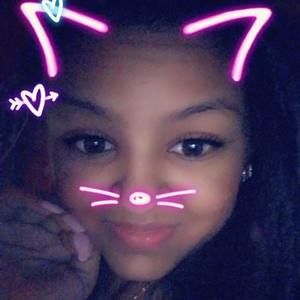 Meet your Posher, Beni